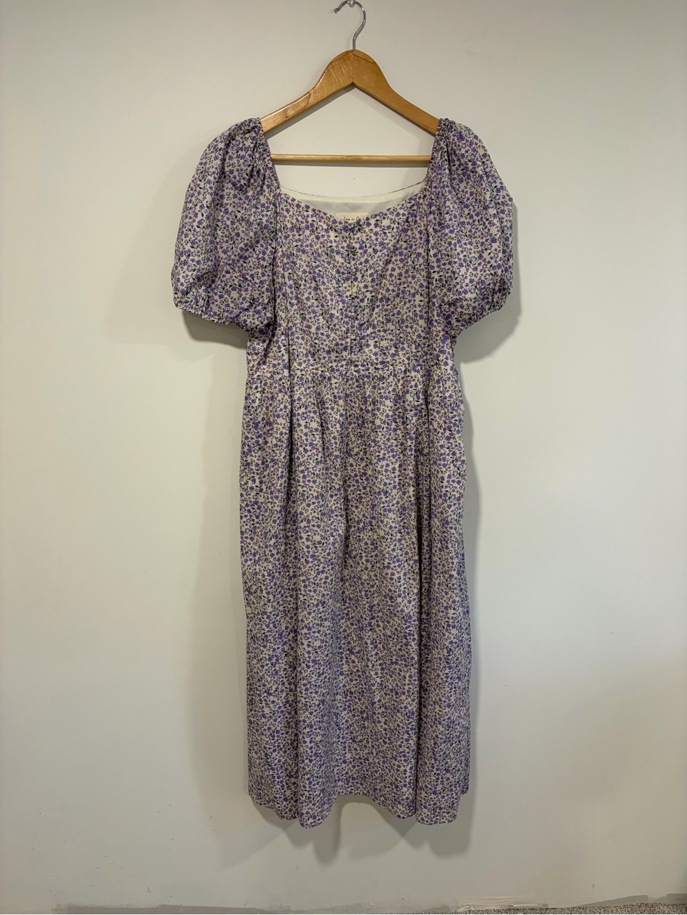 Lilac Floral Puff-Sleeve Midi Dress